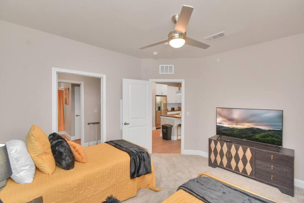 The Golden Treasure Near Kemah Boardwalk! Apartment Exterior photo